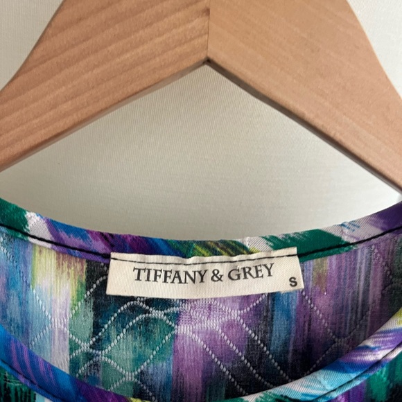 Tiffany + Grey Colourful Short Sleeve Midi Dress - Picture 3 of 5